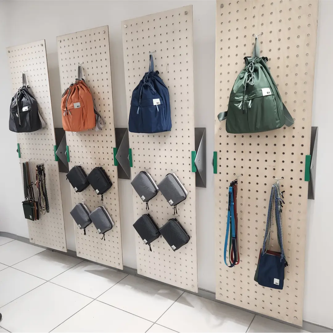 Showroom Display Furniture Manufacturers in India