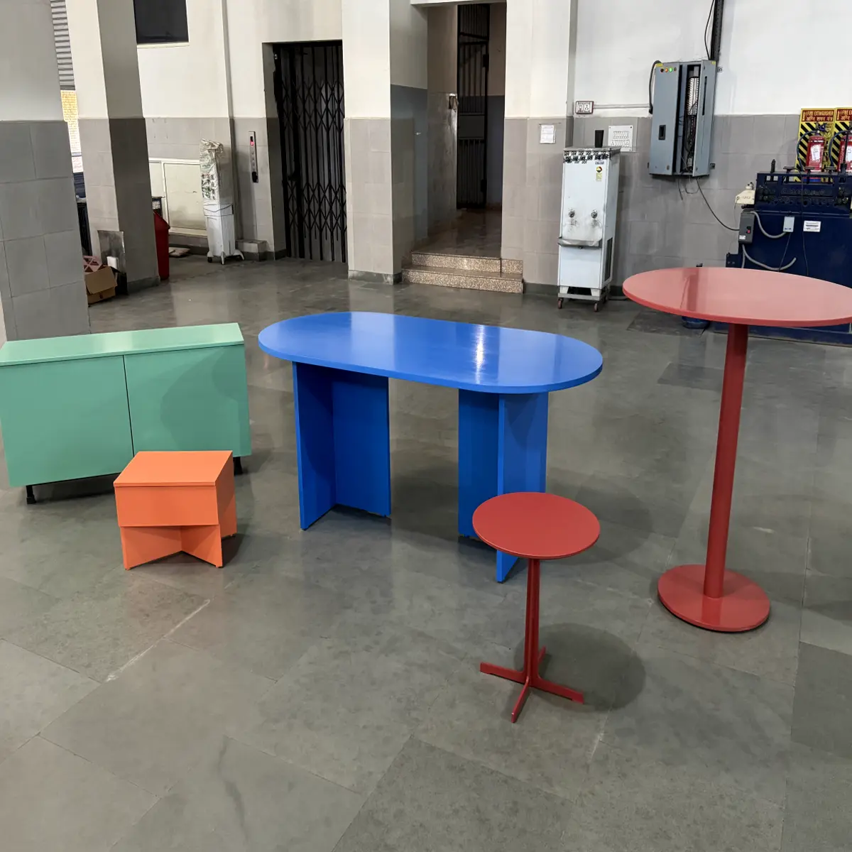 Showroom Display Furniture Manufacturers in India